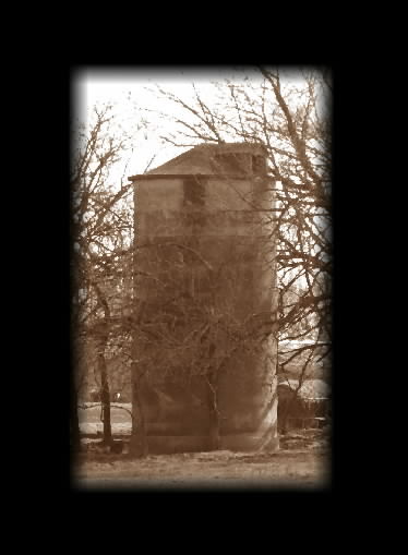 brooksvillesilo.jpg